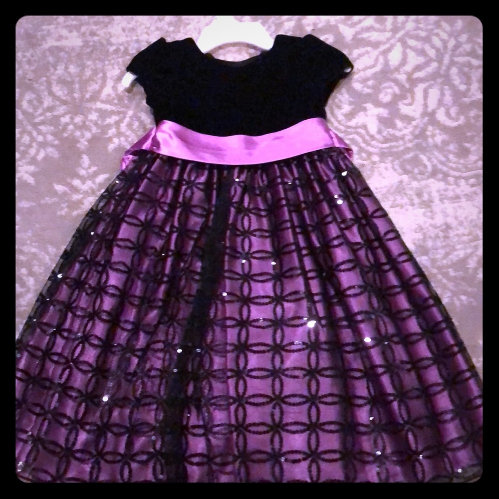 Girls dress